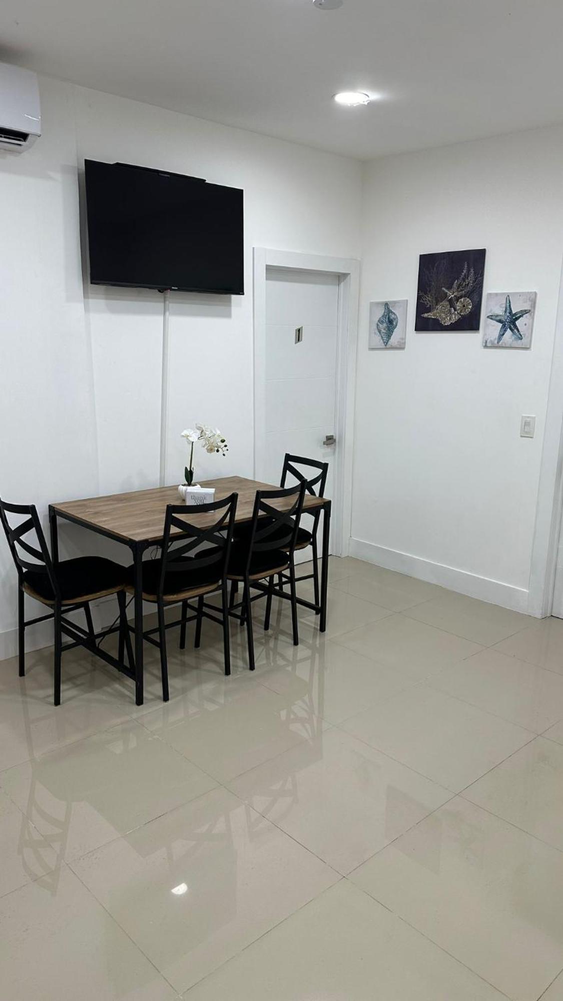 104 Mixed Shared Rooms Central, Friendly, Affordable Маямі Екстер'єр фото